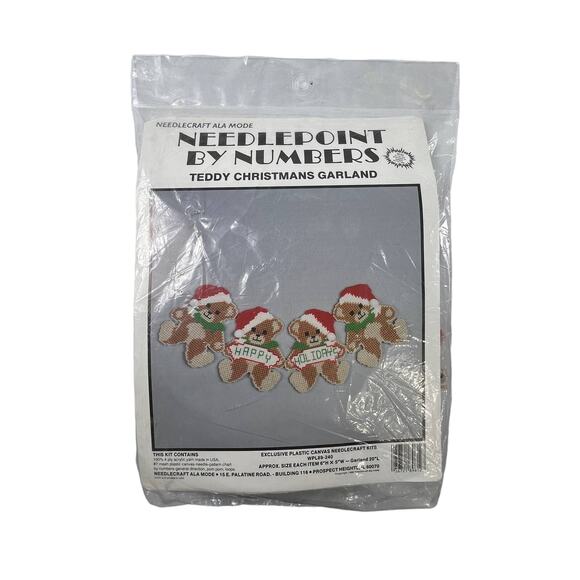 Needlecraft Ala Mode by Numbers Plastic Canvas Teddy Christmas Garland 1989 - Picture 1 of 6